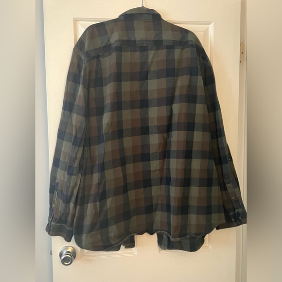 Men’s Carhartt Flannel - Picture 3 of 3